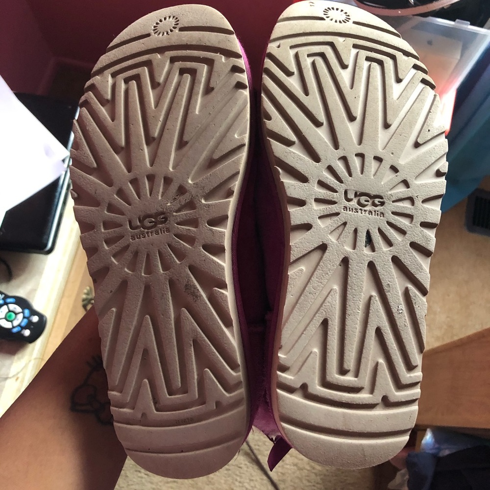 Bailey Bow Uggs - image 8